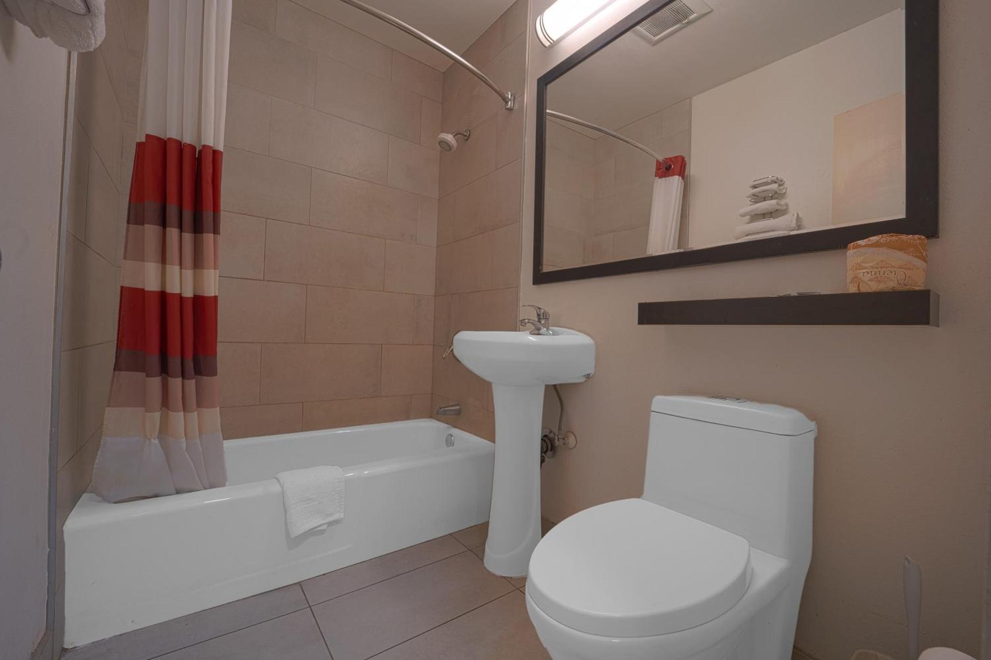 Mojave Hotel Екстер'єр фото
