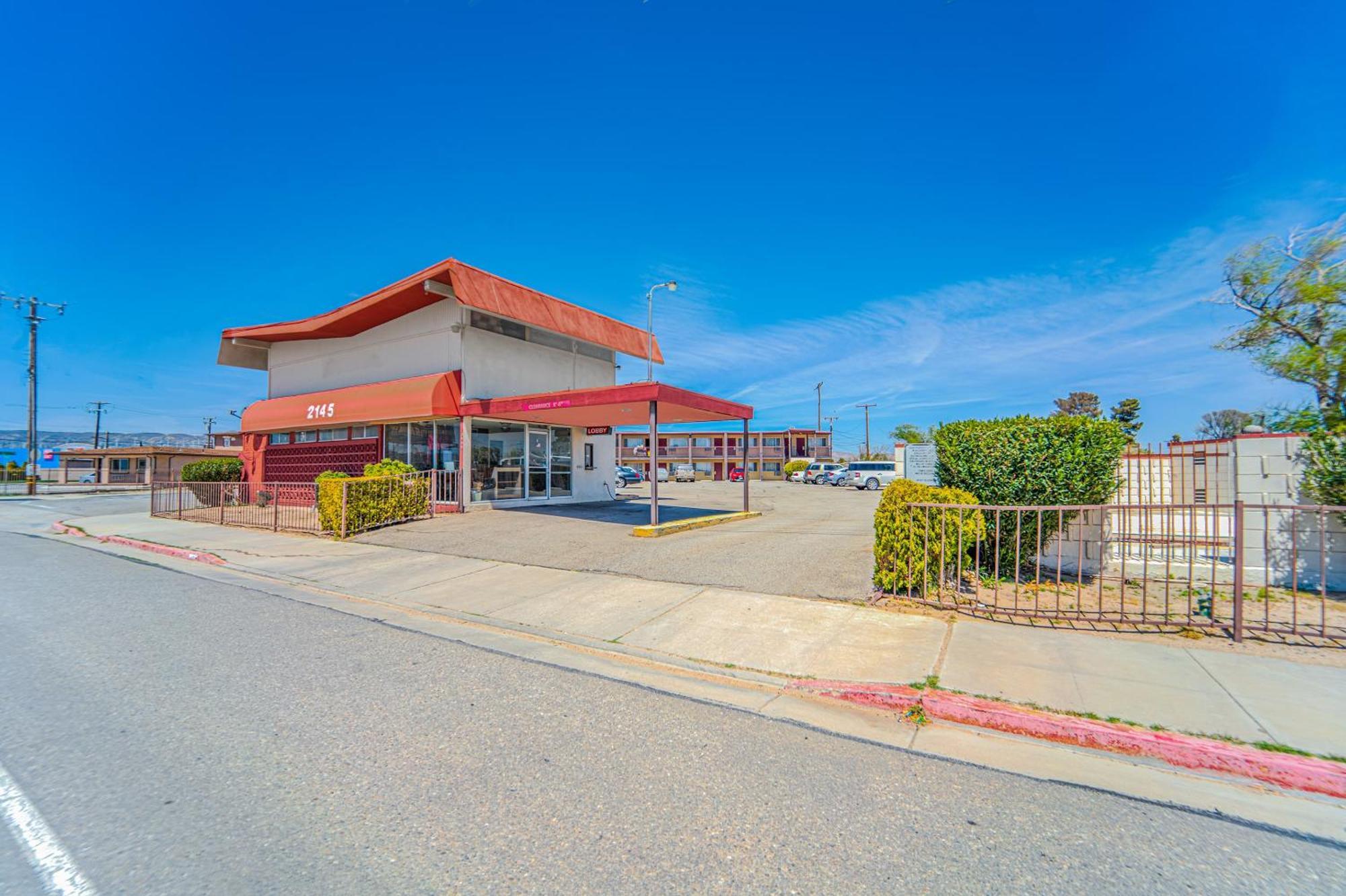 Mojave Hotel Екстер'єр фото